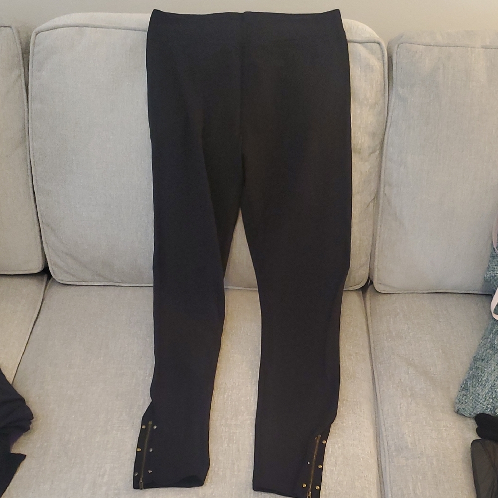 Style & Co Black Leggings With Zipper And Studs At Ankles